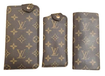 LOUIS VUITTON
Ensemble de 3 étuis à lunettes...