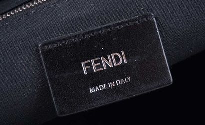 FENDI
Pochette Fendi pour le porter à la...