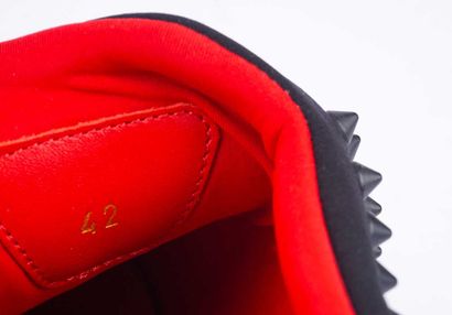 LOUBOUTIN
Baskets noires à plateforme sans...