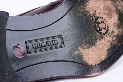 PATLOS BY LLYOD 
Paire de derby bicolore...