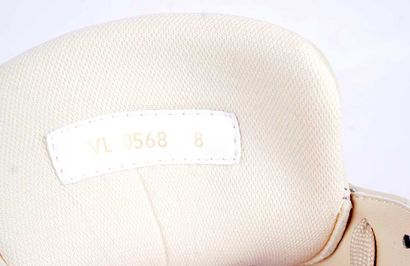 LOUIS VUITTON
Baskets LV Trainer en cuir...