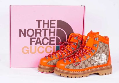 GUCCI X THE NORTH FACE
Bottines à lacets...