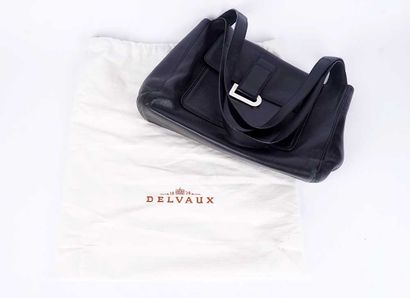 DELVAUX
Sac Delvaux en cuir noir, deux anses...