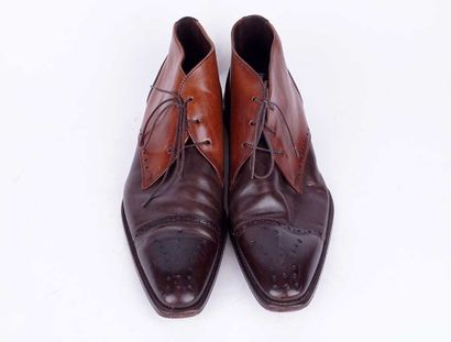 PATLOS BY LLYOD 
Paire de derby bicolore...