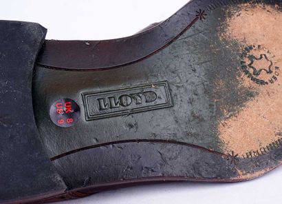 PATLOS BY LLYOD 
Paire de derby bicolore...
