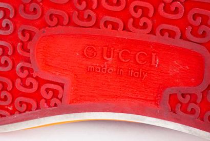 GUCCI 
Baskets Gucci Tennis 1977 en tissu...