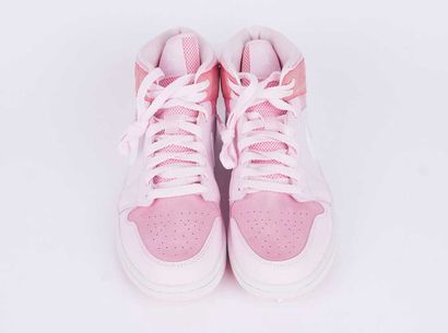 NIKE
Baskets Jordan 1 Mid Digital Pink en...