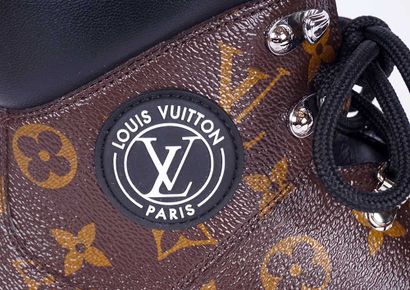 LOUIS VUITTON
Bottines Ruby Ranger à talon...