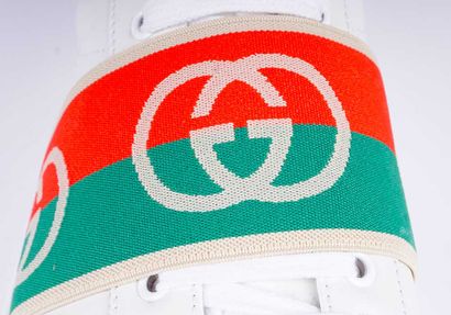 GUCCI
Baskets Gucci Ace en cuir blanc ornées...