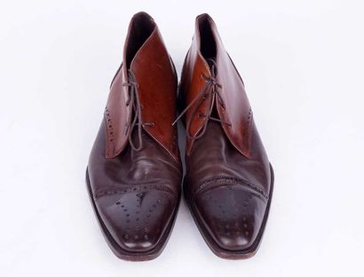 PATLOS BY LLYOD 
Paire de derby bicolore...