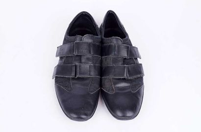 GUCCI 
Paire de baskets en cuir et tissu...