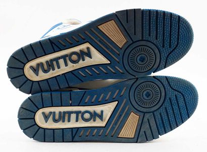 LOUIS VUITTON
Baskets montantes Louis Vuitton...