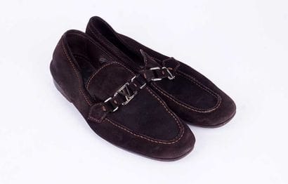 LOUIS VUITTON
Paire de mocassins en suède...