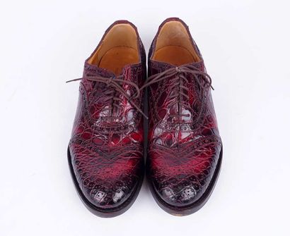 GUCCI 
Paire de mocassin en cuir texturé...