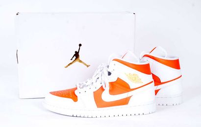 NIKE
Baskets Air Jordan Retro 1 Mid SE en...