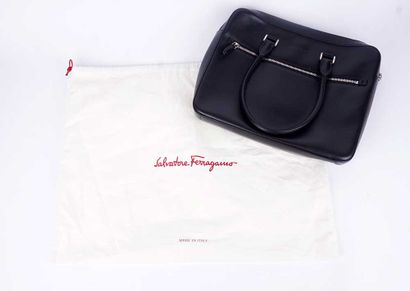 SALVATORE FERRAGAMO
Sac à ordinateur portable...