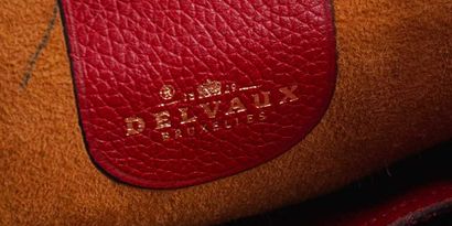 DELVAUX
Sac Delvaux en cuir bourgogne, deux...