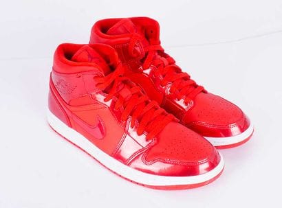 NIKE
Baskets Air Jordan 1 Mid SE en cuir...