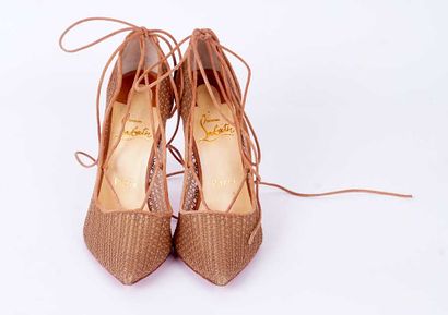 LOUBOUTIN
Escarpins Louboutin Peropik 100...