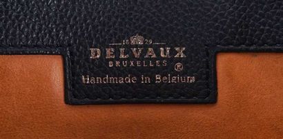 DELVAUX
Sac Delvaux en cuir noir, deux anses...