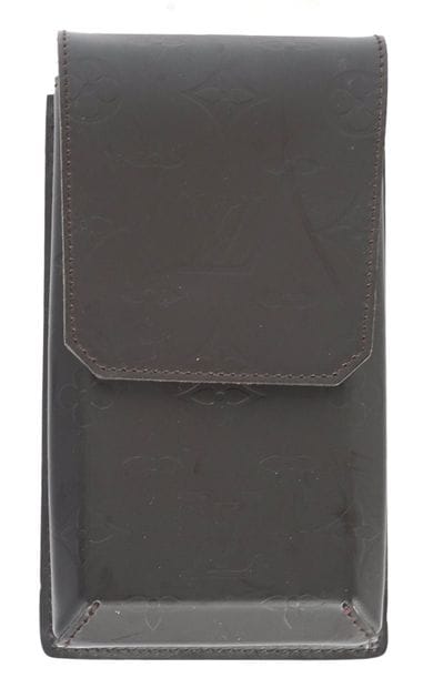 LOUIS VUITTON 
Étui pour téléphone portable...