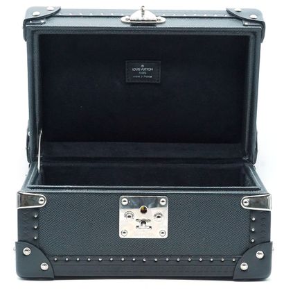 LOUIS VUITTON
Coffret trésor Louis Vuitton,...