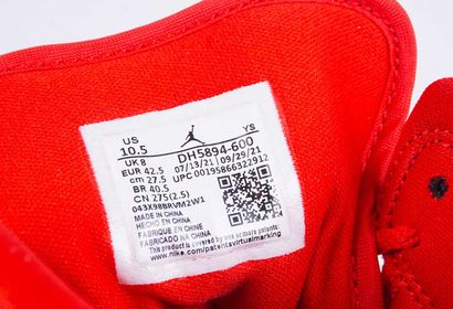 NIKE
Baskets Air Jordan 1 Mid SE en cuir...