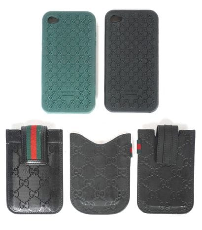 GUCCI 
3 étuis à portable et 2 coques en...