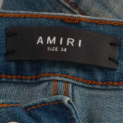 AMIRI
Jeans avec peinture
Taille 34
Jeans
Taille...