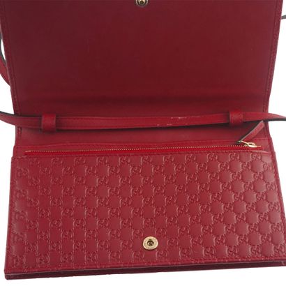 GUCCI
Gucci Guccissima burgundy leather shoulder...