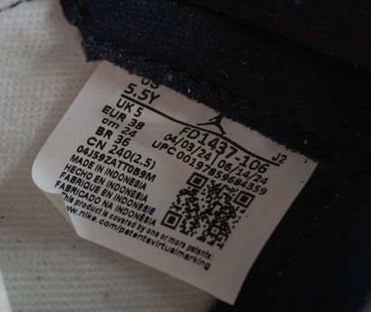NIKE
Baskets Air Jordan 1 High OG édition...