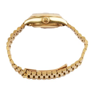 ROLEX
Montre Rolex 69178 en or jaune 18K,...