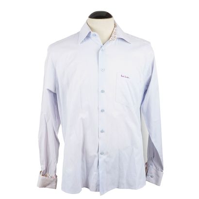 PAUL SMITH
Deux chemises Paul smith. 
- Bleu...