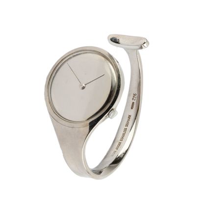 Viviana TORUN pour Georg JENSEN
Montre Torun,...