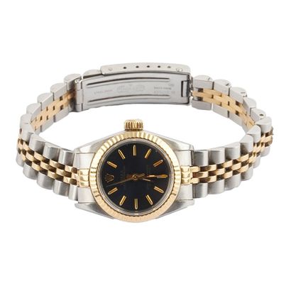 ROLEX
Montre Rolex 67193 pour dame en acier...