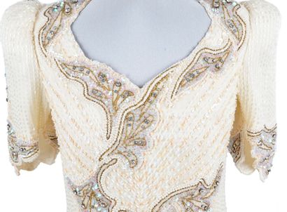 SILK
Silk maxi dress with sweetheart neckline...