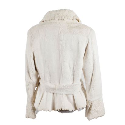 FOURRURE
Manteau de fourrure couleur crème...