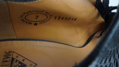 JOHN FLUEVOG
Paire de chaussures Estrella...