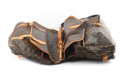 LOUIS VUITTON
Sac Louis Vuitton Chasse en...