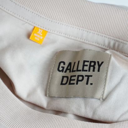 GALLERY DEPT.
T-shirt crème avec imprimés...