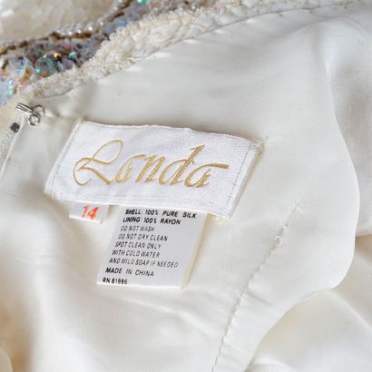 AMIRI
Cotton ouaté à capuche (hoodie) blanc
Taille...
