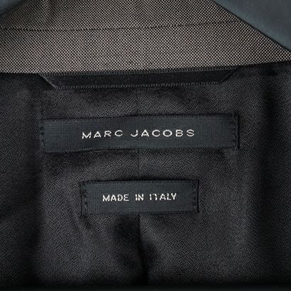 MARC JACOBS
Complet marron bordé de tissu...