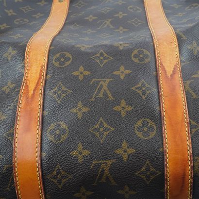 LOUIS VUITTON KEEPALL 55
Sac Louis Vuitton...