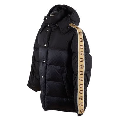 GUCCI
Manteau GG noir
Taille 48