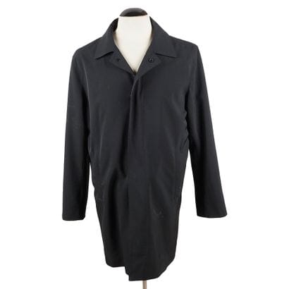 SANDRO
Waterproof navy blue coat with collar....