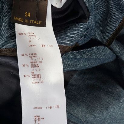 LOUIS VUITTON
Complet en tissu chiné bleu....