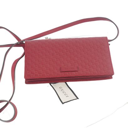 GUCCI
Gucci Guccissima burgundy leather shoulder...
