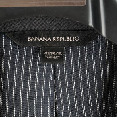 HENI, BANANA REPUBLIC, PAUL SMITH
- Heni,...