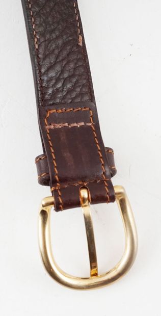 CEINTURES / BELTS
Ensemble de 2 ceintures...