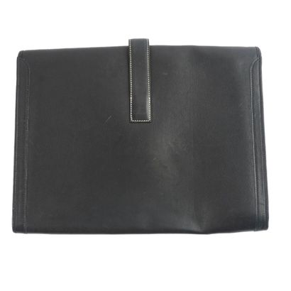 HERMÈS
Pochette Hermès Jige en cuir noir,...